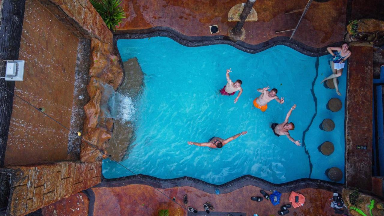ラ・フォルトゥナ Arenal Poshpackerホステル エクステリア 写真