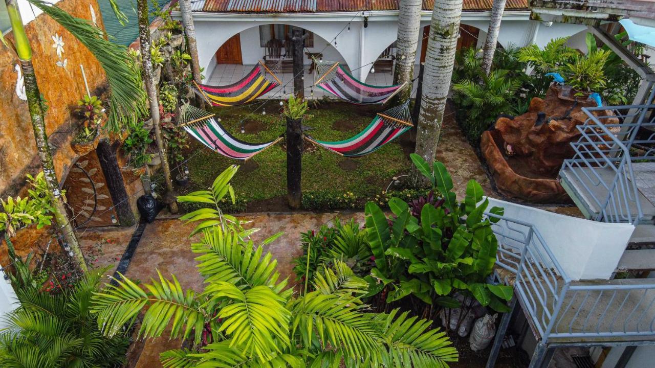 ラ・フォルトゥナ Arenal Poshpackerホステル エクステリア 写真